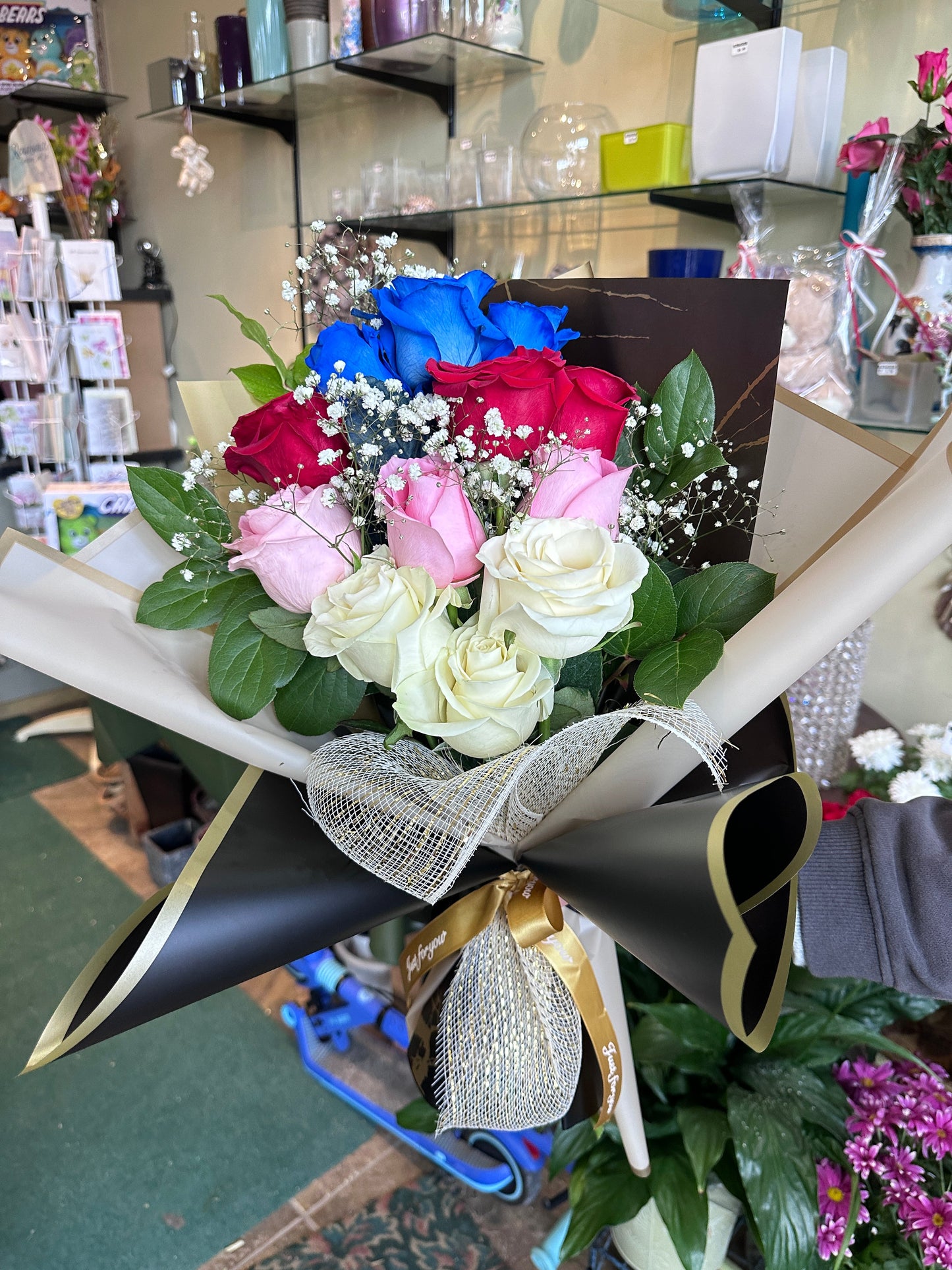 Precious of Love - Mix Rose Bouquet